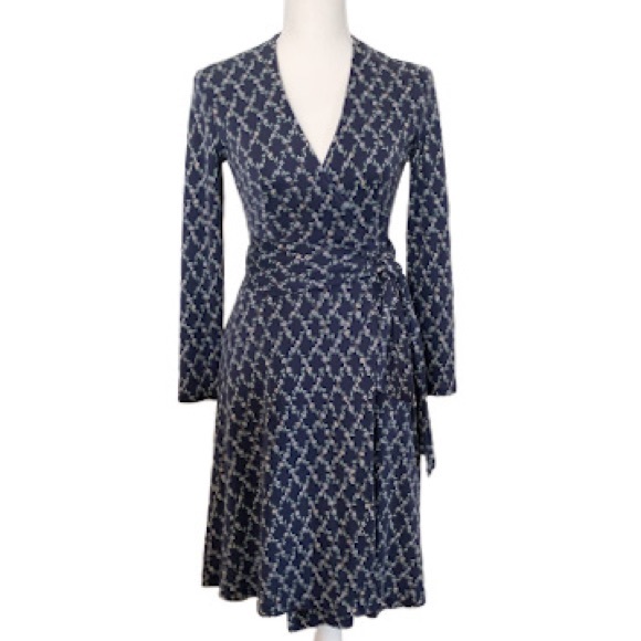 Diane Von Furstenberg Dresses & Skirts - DIANE VON FURSTENBERG WRAP DRESS